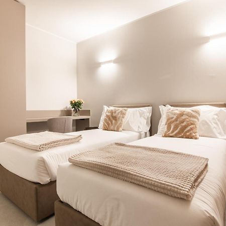 Lago Dorato Luxury Apartments & Villa - Lake Como View Colico Bagian luar foto