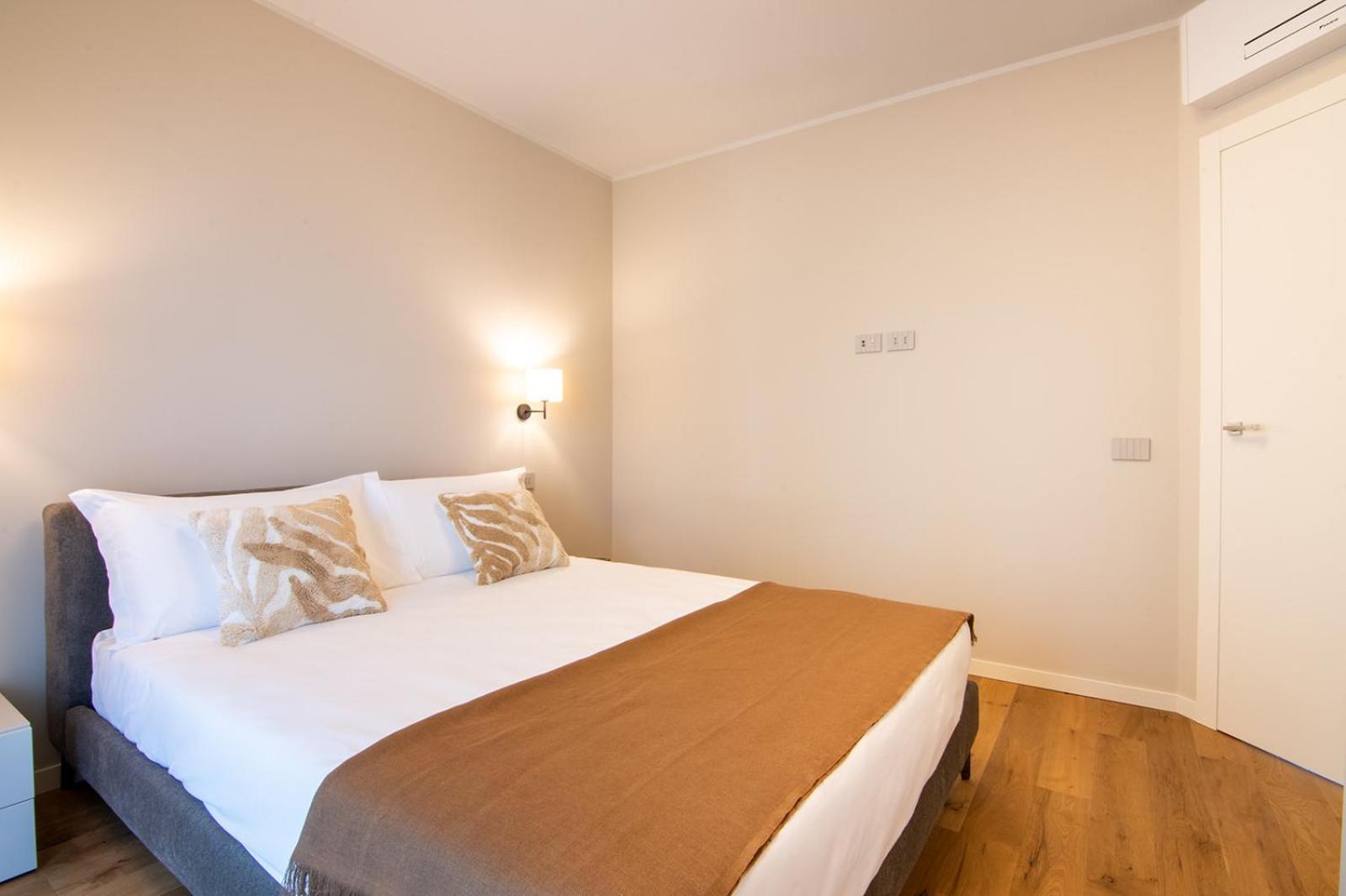 Lago Dorato Luxury Apartments & Villa - Lake Como View Colico Bagian luar foto