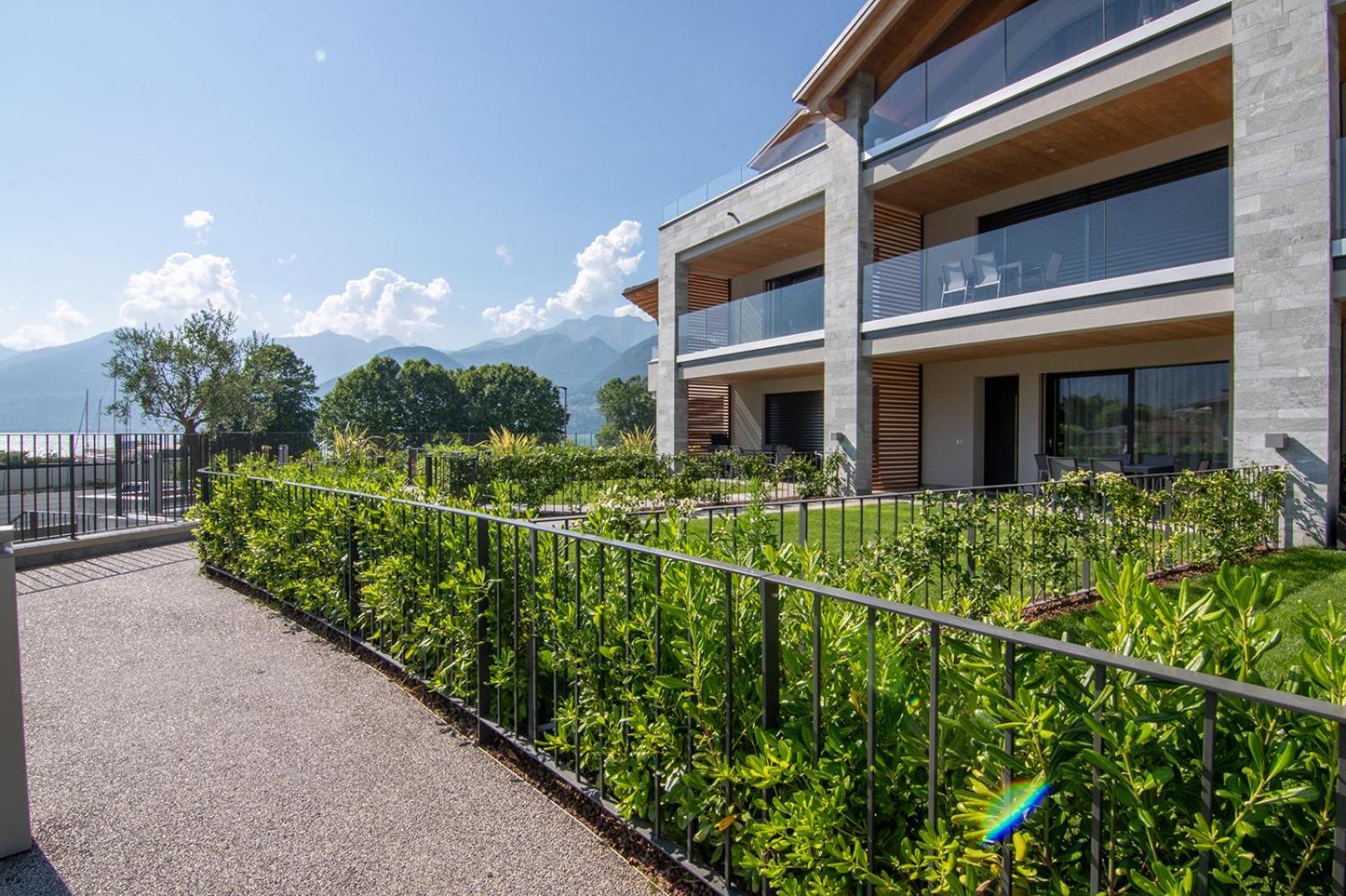 Lago Dorato Luxury Apartments & Villa - Lake Como View Colico Bagian luar foto