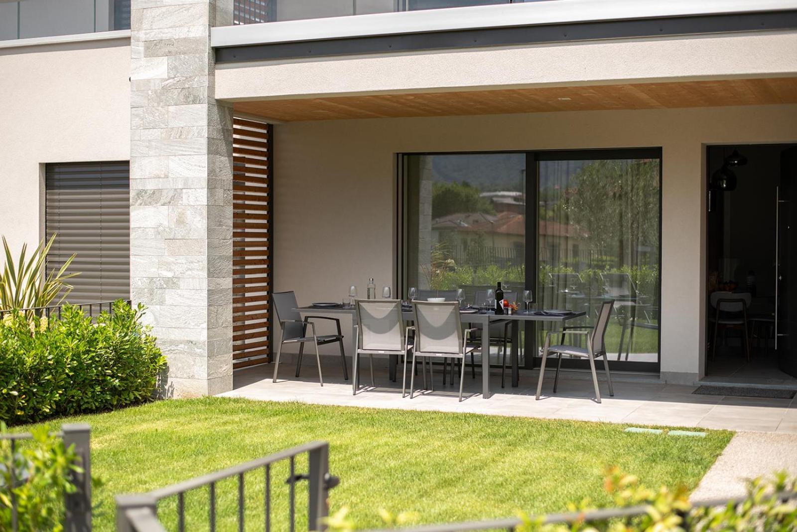 Lago Dorato Luxury Apartments & Villa - Lake Como View Colico Bagian luar foto
