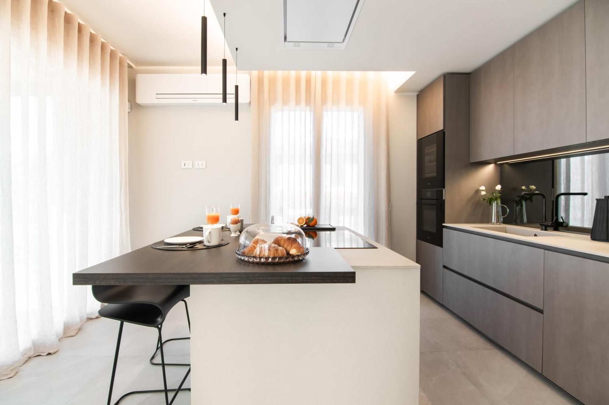 Lago Dorato Luxury Apartments & Villa - Lake Como View Colico Bagian luar foto