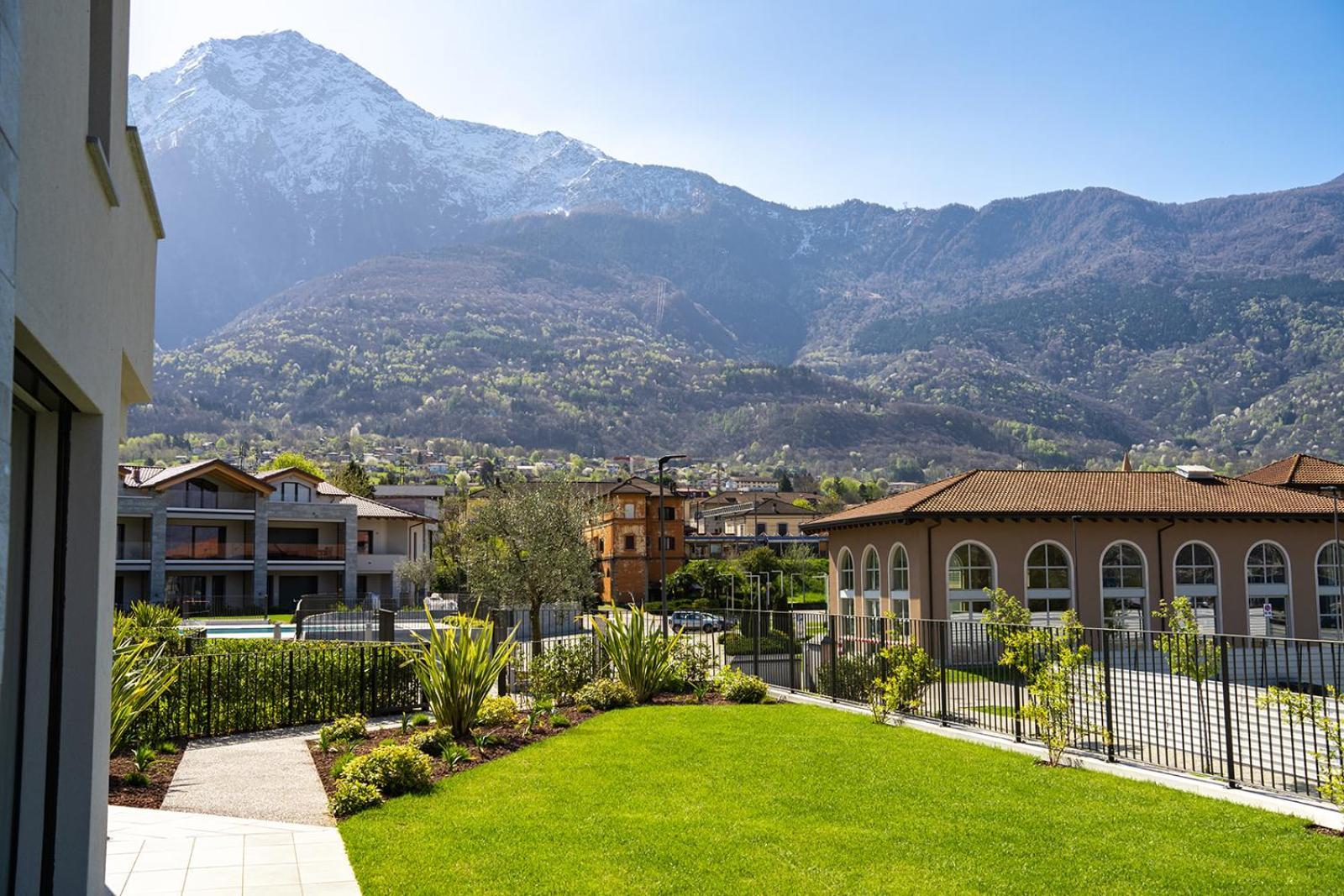Lago Dorato Luxury Apartments & Villa - Lake Como View Colico Bagian luar foto