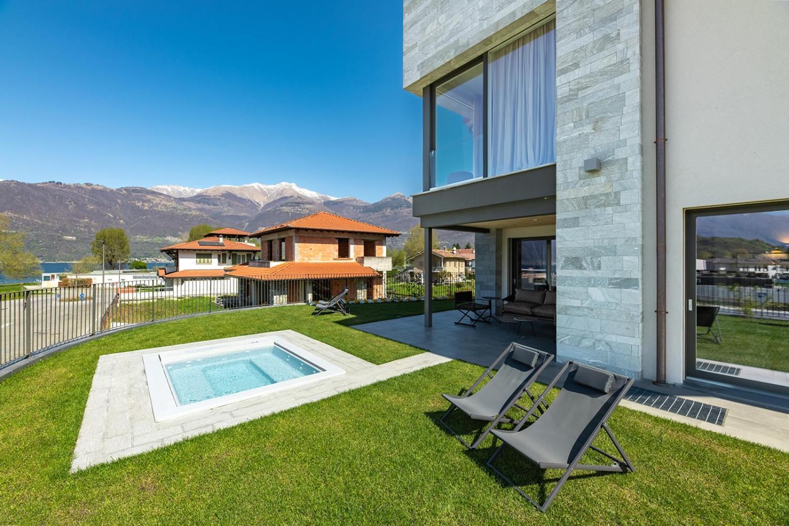 Lago Dorato Luxury Apartments & Villa - Lake Como View Colico Bagian luar foto