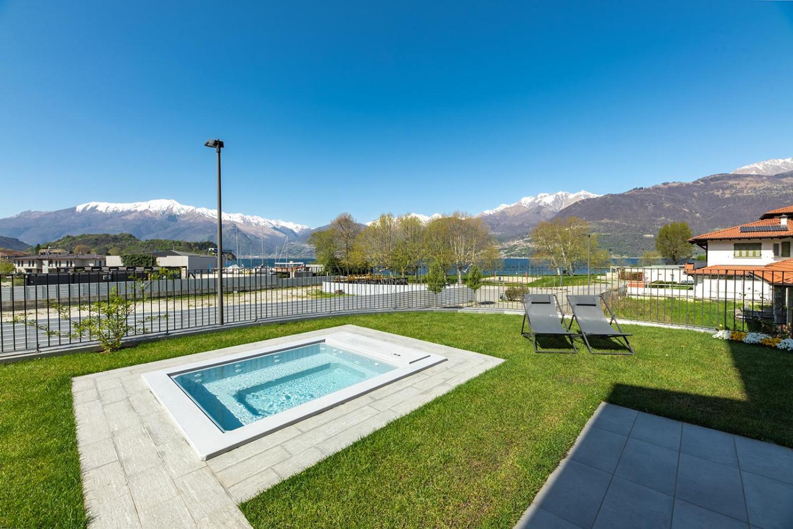 Lago Dorato Luxury Apartments & Villa - Lake Como View Colico Bagian luar foto